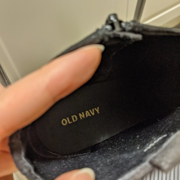 Old Navy Waterproof Booties - Picture 11 of 13